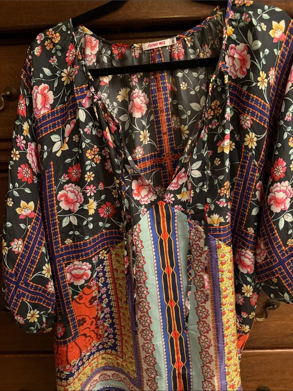 Johnny Was Black Silk Floral Patchwork Tie-Neck Tunic with Multicolor Border - Picture 4 of 4